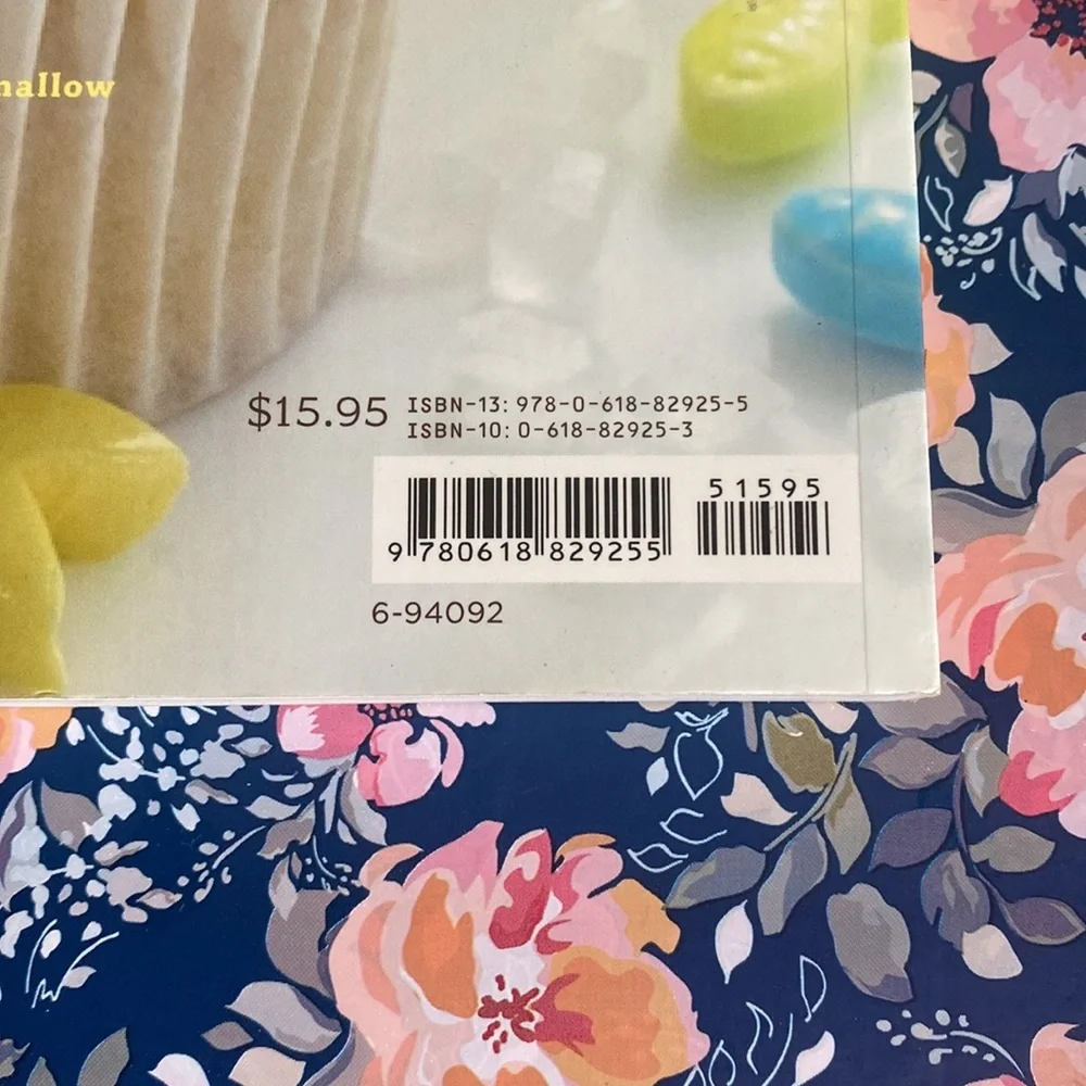 Hello, Cupcake! Cookbook by K Tack & A Richardson